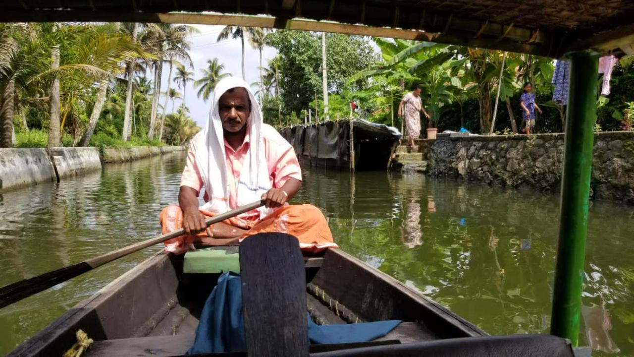 Апартаменты Blues Alappuzha Экстерьер фото